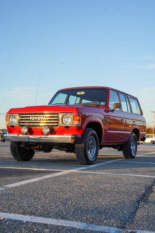 1987 Toyota Land Cruiser FJ60 photo 6