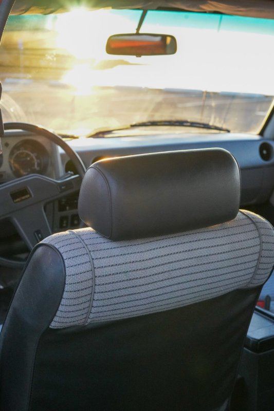 1987 Toyota Land Cruiser FJ60 photo 28